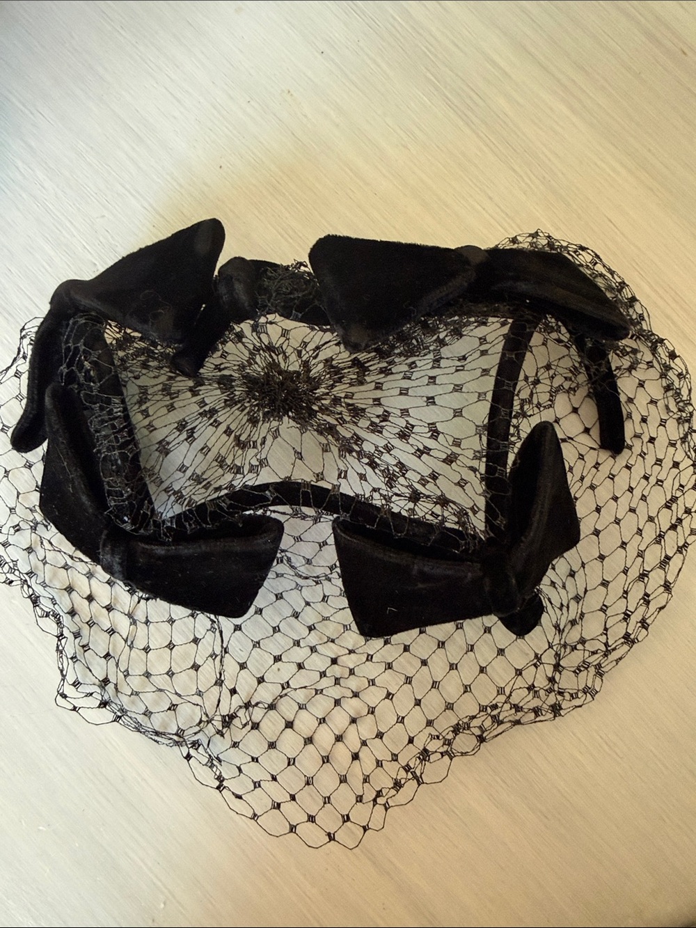 Vintage designer Black Velvet Bow Veil Fascinator Headband-Julius garfinckel